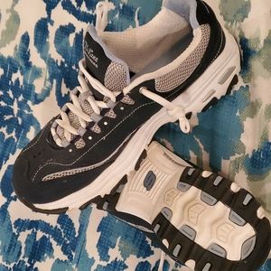 Almost new Skechers D'Lites